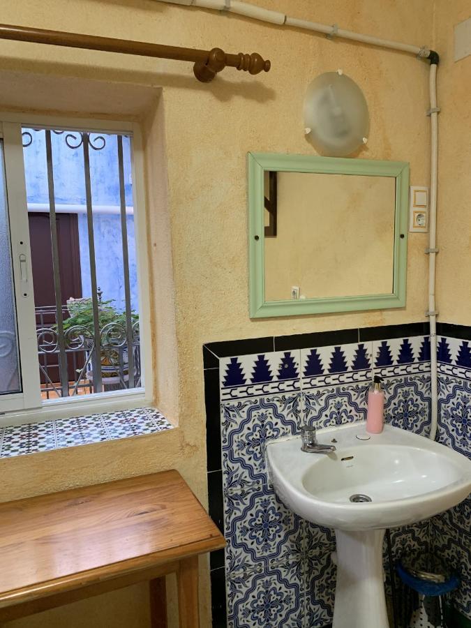 Pension Lisdos Seville Exterior photo